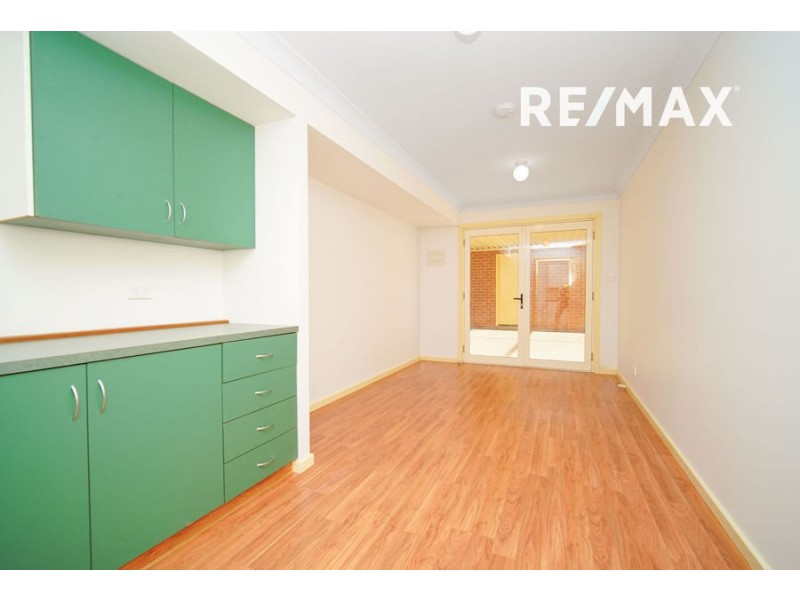 11 Canola Place, Estella NSW 2650