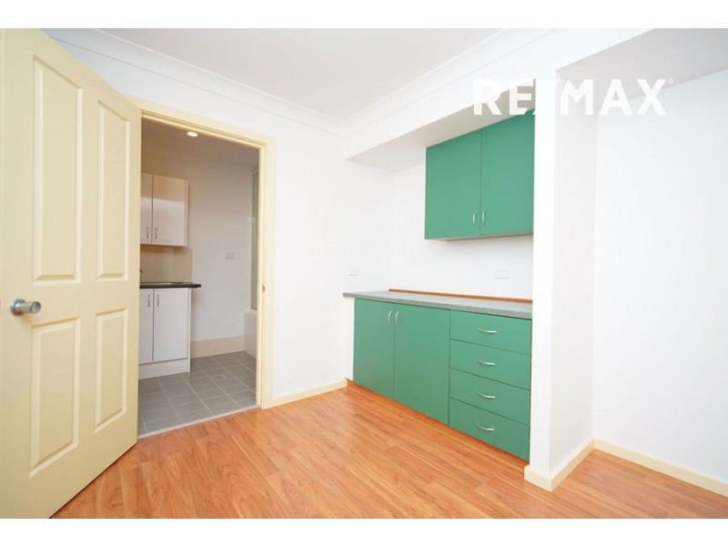 11 Canola Place, Estella NSW 2650