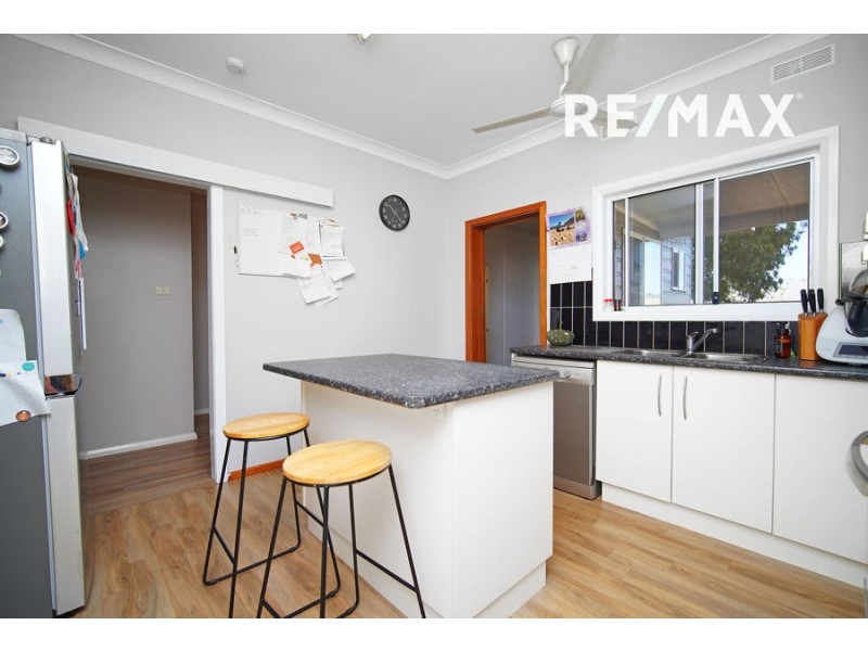 28 Hebden Street, Lockhart NSW 2656