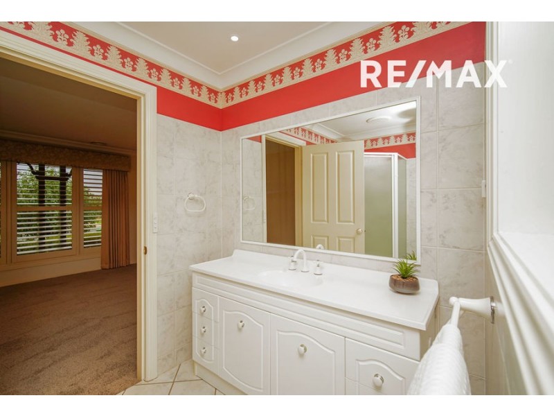 26 Stirling Boulevard, Tatton NSW 2650