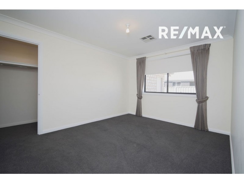 16 Yandee Place, Estella NSW 2650