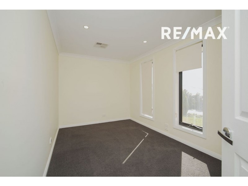 16 Yandee Place, Estella NSW 2650