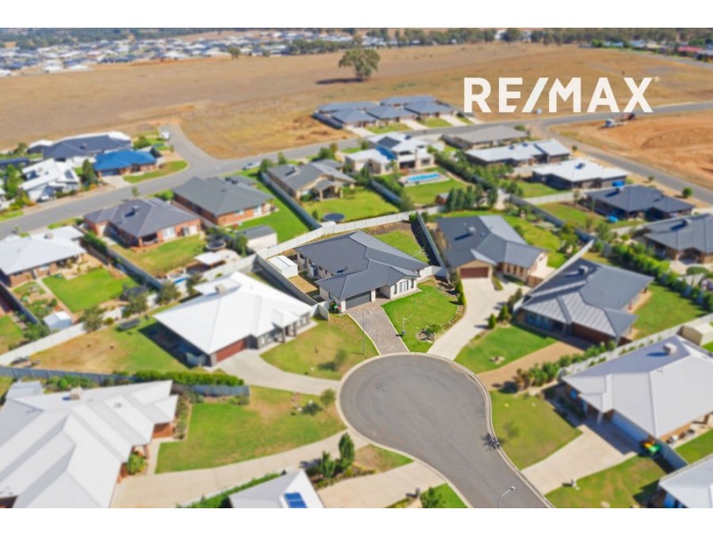 16 Yandee Place, Estella NSW 2650