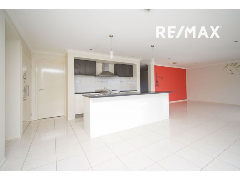 26 Melaleuca Drive, Forest Hill NSW 2651