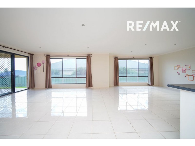 26 Melaleuca Drive, Forest Hill NSW 2651