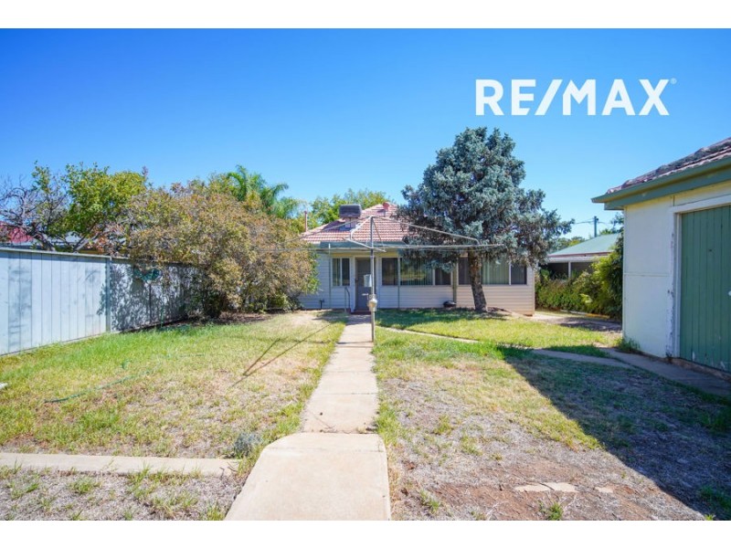 33 Mair Street, Turvey Park NSW 2650