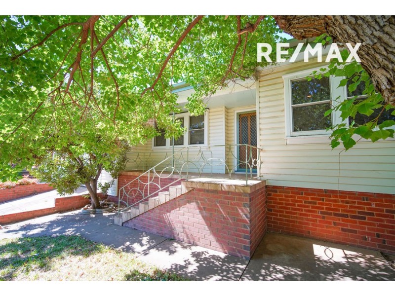 33 Mair Street, Turvey Park NSW 2650