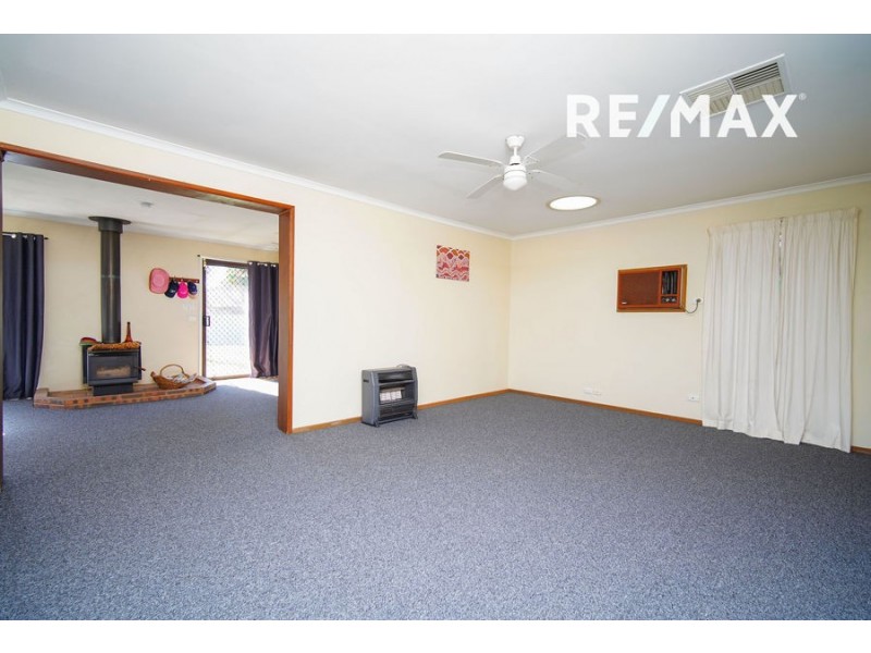 49 Adjin Street, Mount Austin NSW 2650