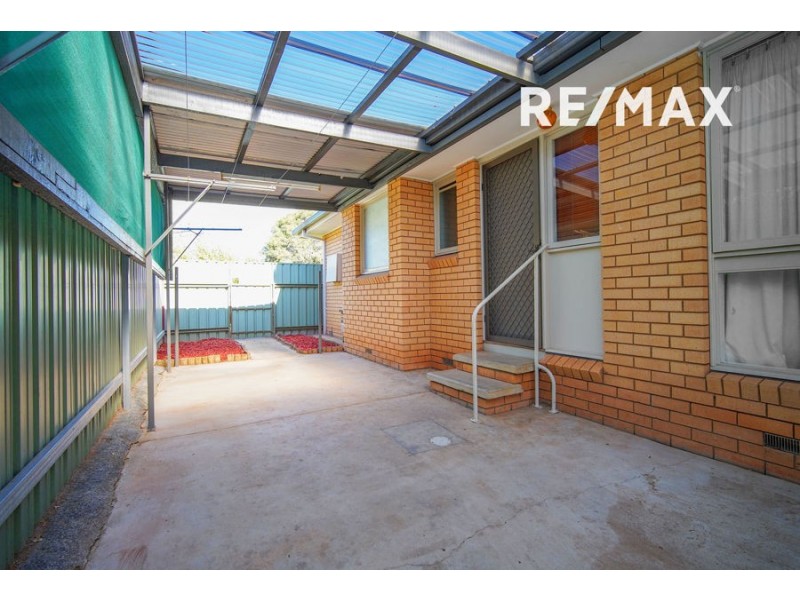 49 Adjin Street, Mount Austin NSW 2650
