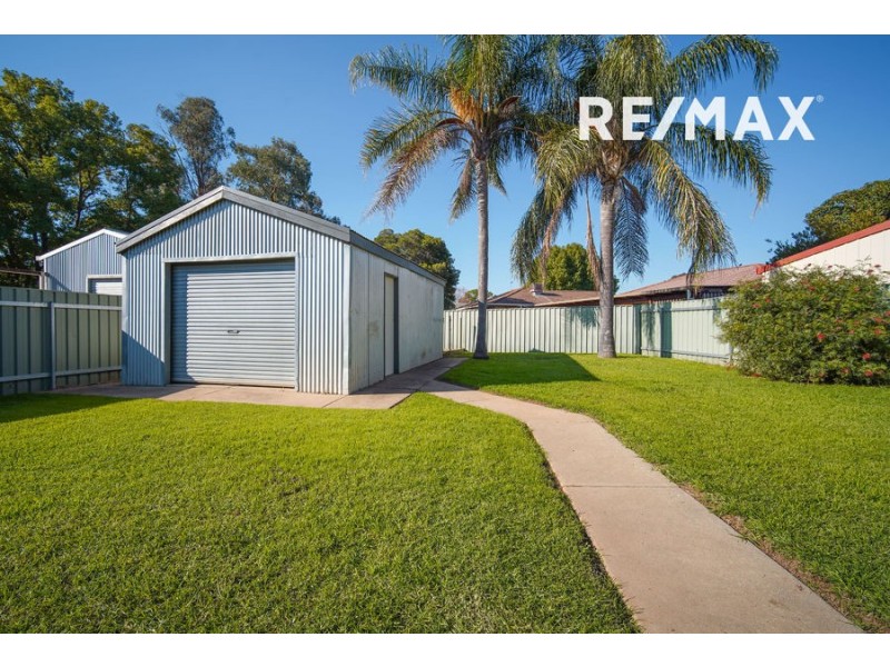 49 Adjin Street, Mount Austin NSW 2650
