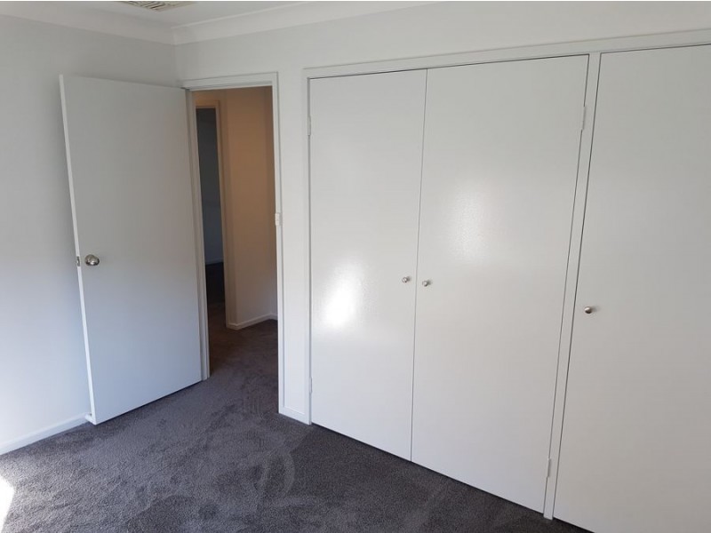 8 Randall Street, Kooringal NSW 2650