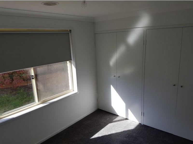8 Randall Street, Kooringal NSW 2650
