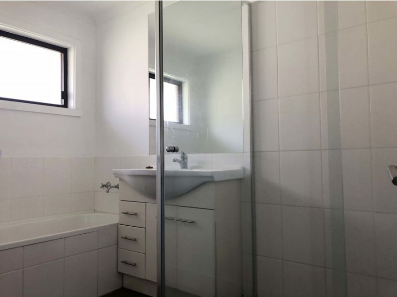 61 Red Hill Road, Kooringal NSW 2650