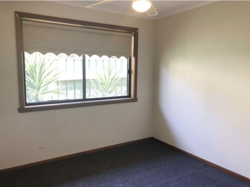 61 Red Hill Road, Kooringal NSW 2650