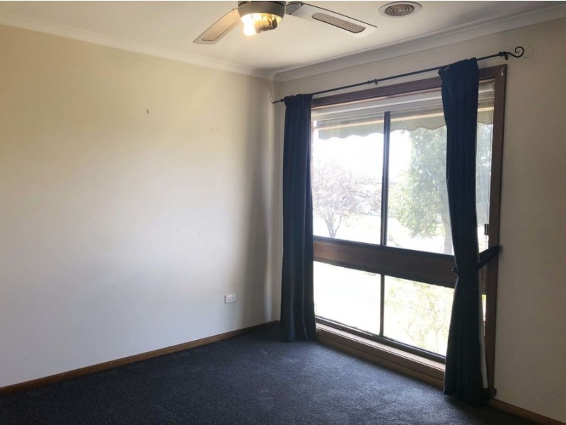 61 Red Hill Road, Kooringal NSW 2650