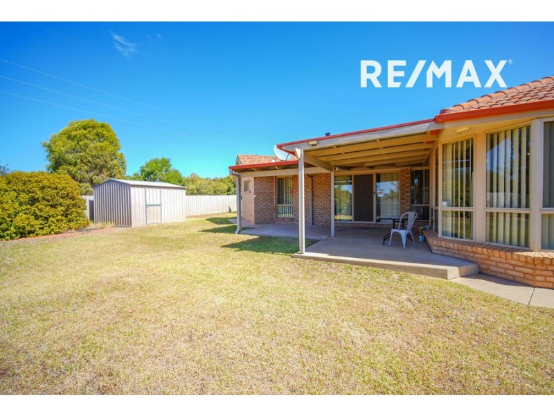 2 Paldi Crescent, Glenfield Park NSW 2650