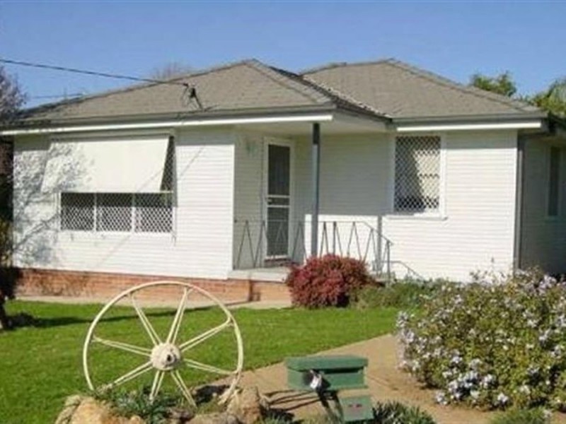 44 Ashmont Avenue, Ashmont NSW 2650