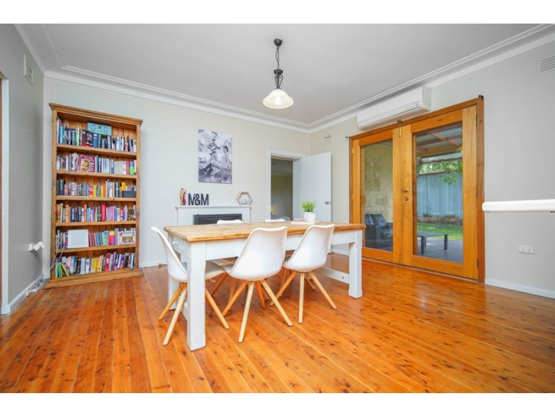 566 Kooringal Road, Kooringal NSW 2650