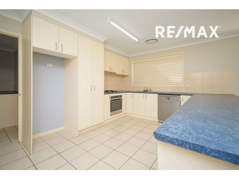 32 Fitzroy Street, Tatton NSW 2650