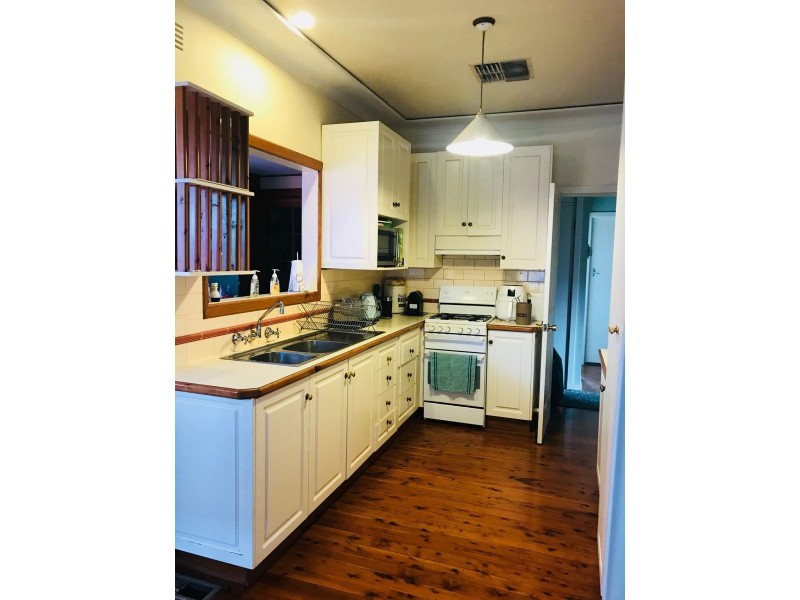 39 Grove Street, Kooringal NSW 2650