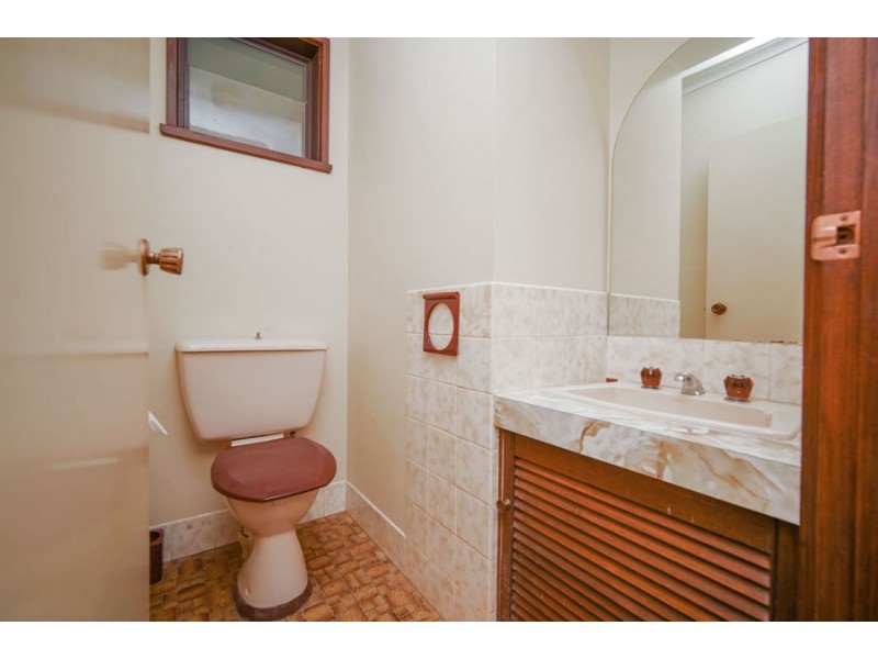 79 Simkin Crescent, Kooringal NSW 2650