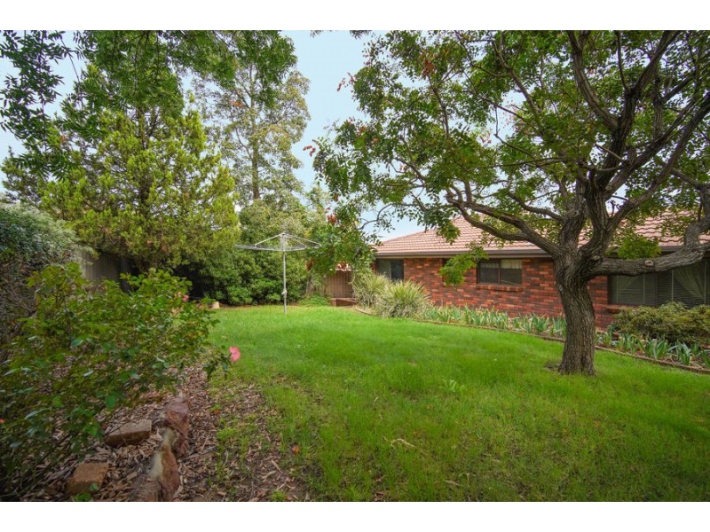 79 Simkin Crescent, Kooringal NSW 2650