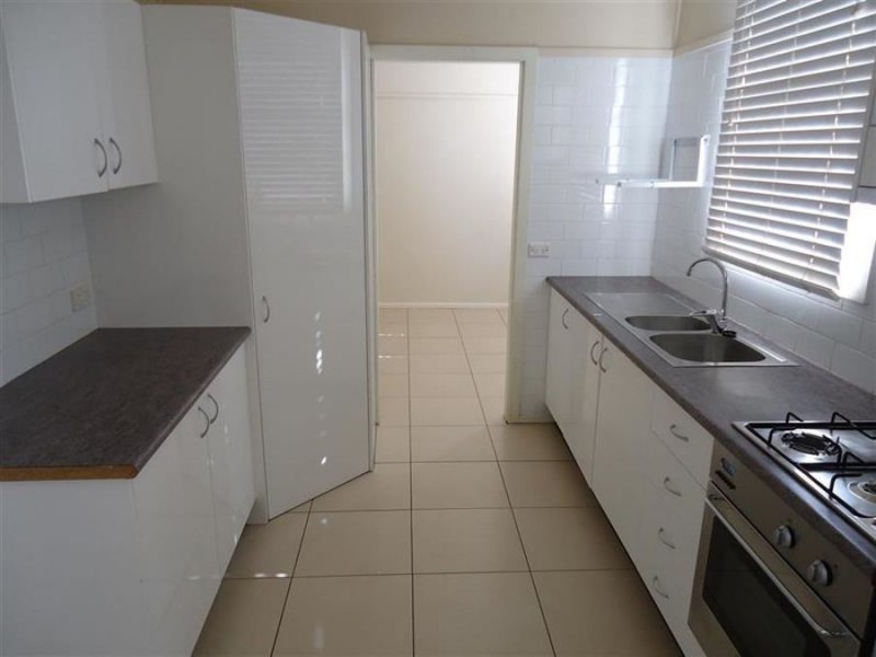 107 Mitchelmore Street, Turvey Park NSW 2650