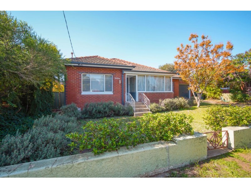 7 Mair Street, Turvey Park NSW 2650