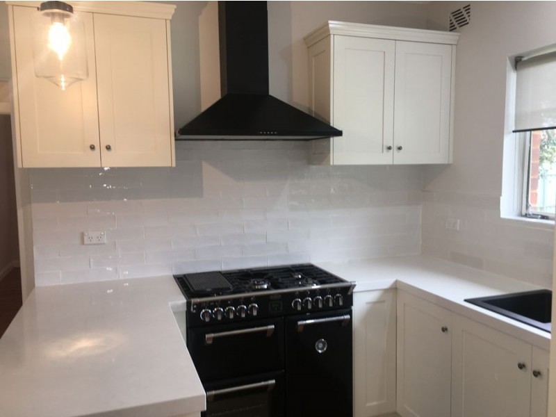 7 Mair Street, Turvey Park NSW 2650