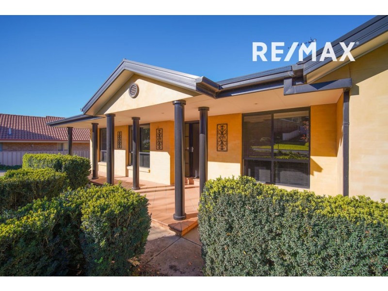 9 Amaroo Street, Kooringal NSW 2650