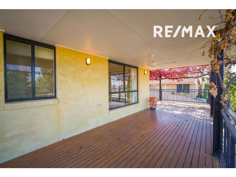 9 Amaroo Street, Kooringal NSW 2650