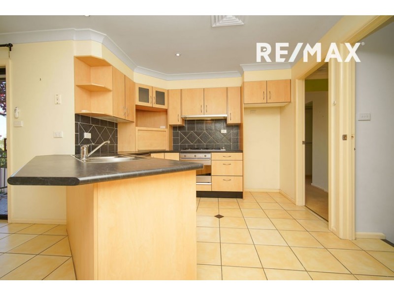 9 Amaroo Street, Kooringal NSW 2650