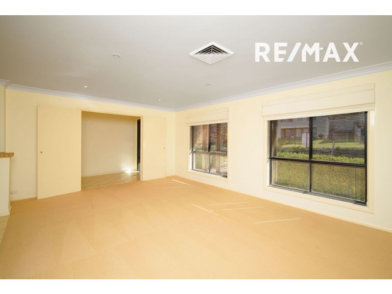 9 Amaroo Street, Kooringal NSW 2650