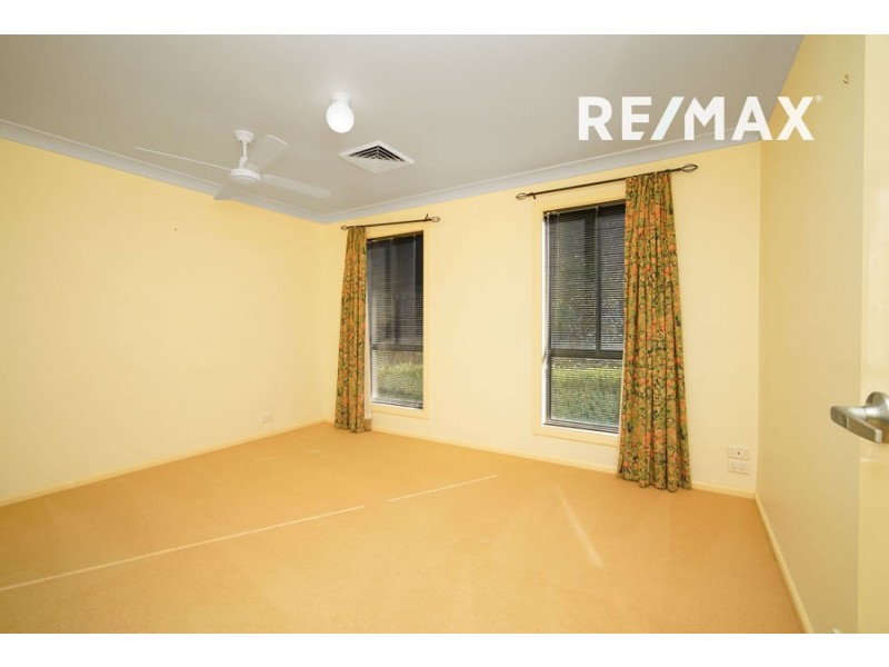 9 Amaroo Street, Kooringal NSW 2650