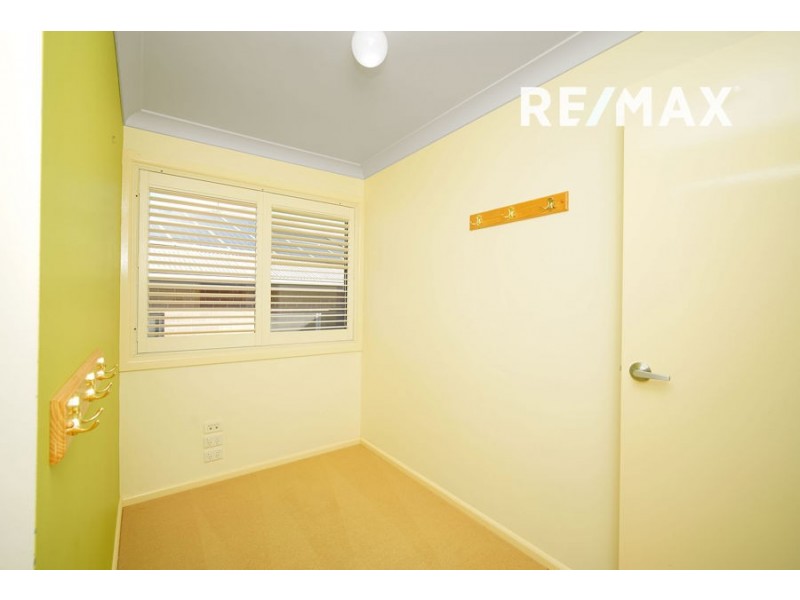 9 Amaroo Street, Kooringal NSW 2650