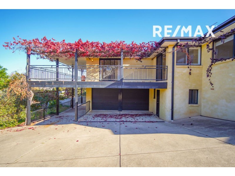 9 Amaroo Street, Kooringal NSW 2650