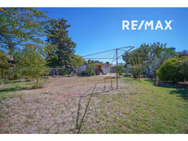 67 Hebden Street, Lockhart NSW 2656