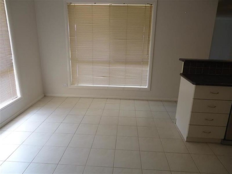 14 Allunga Street, Glenfield Park NSW 2650