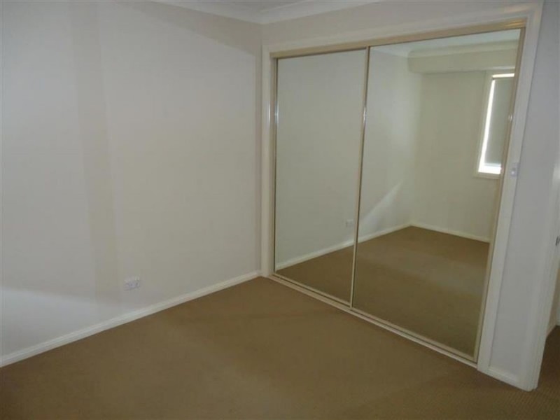 14 Allunga Street, Glenfield Park NSW 2650