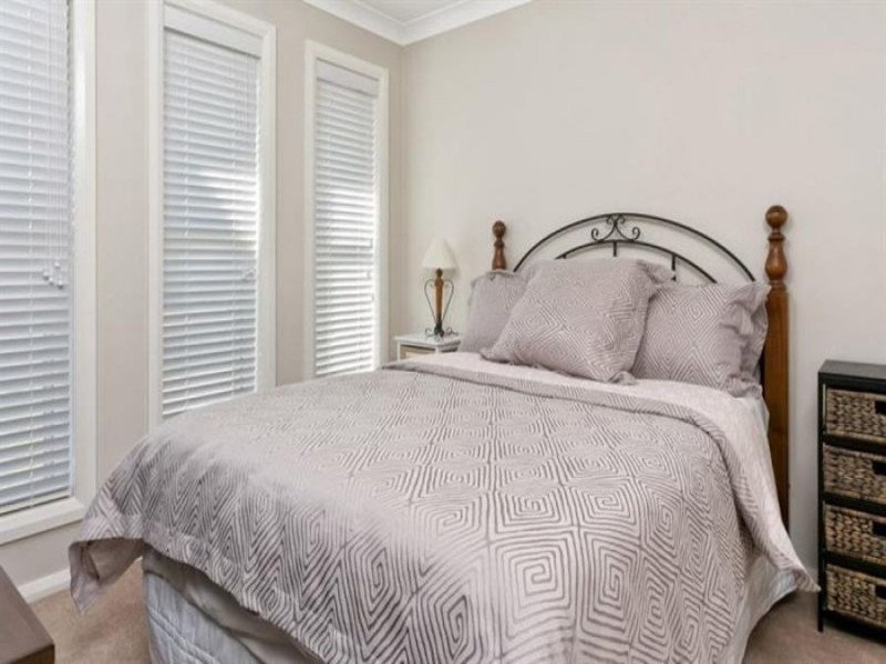 1/14 Willang Crescent, Glenfield Park NSW 2650