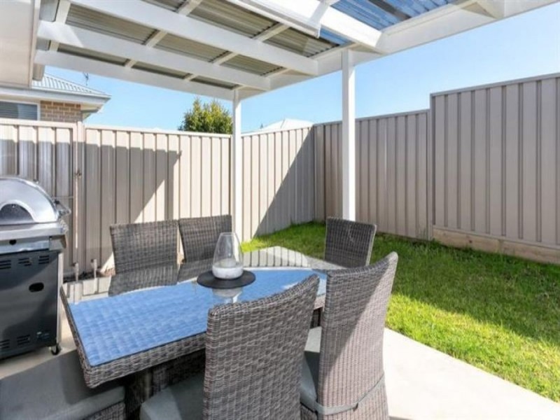 1/14 Willang Crescent, Glenfield Park NSW 2650