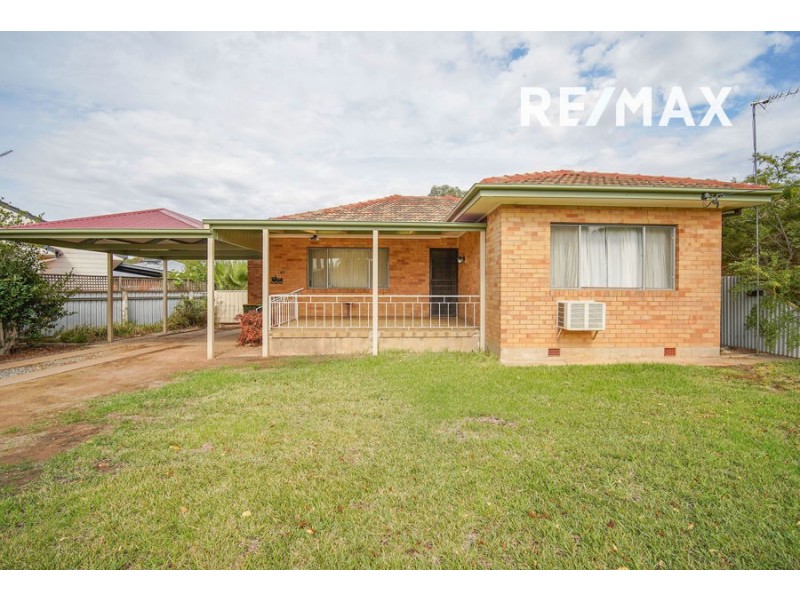 49 White Avenue, Kooringal NSW 2650
