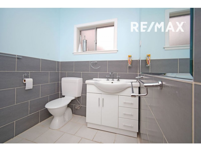 49 White Avenue, Kooringal NSW 2650