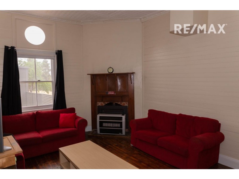 6 Hannah Street, Ganmain NSW 2702