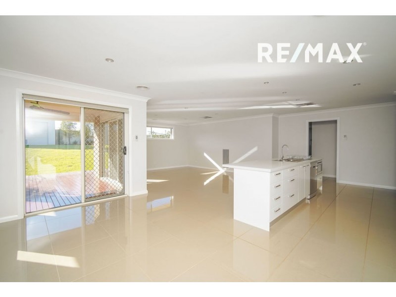 35 Rainbow Drive, Estella NSW 2650