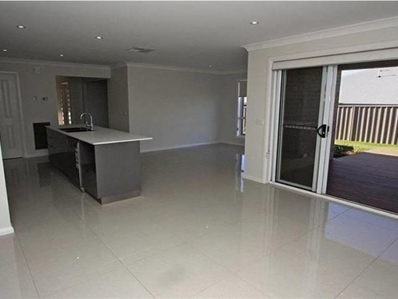 47 Kaloona Drive, Bourkelands NSW 2650