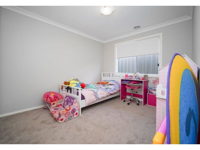 11 Chang Avenue, Lloyd NSW 2650