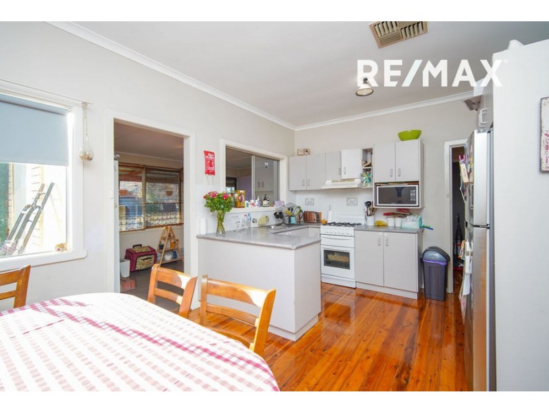 53 Tichborne Crescent, Kooringal NSW 2650