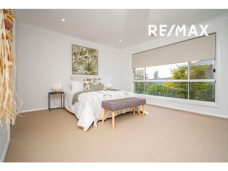 40 Paperbark Drive, Forest Hill NSW 2651