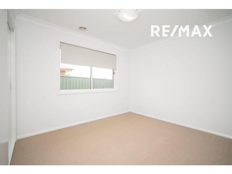 40 Paperbark Drive, Forest Hill NSW 2651